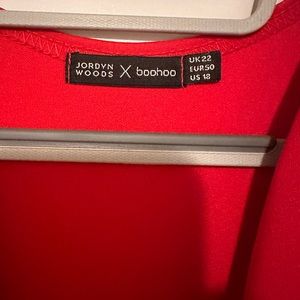 Boohoo/ Jordyn woods dress